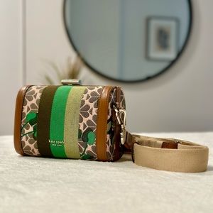 Kate Spade SPADE FLOWER JACQUARD BIJOU CHERRY STRIPE MEDIUM CROSSBODY